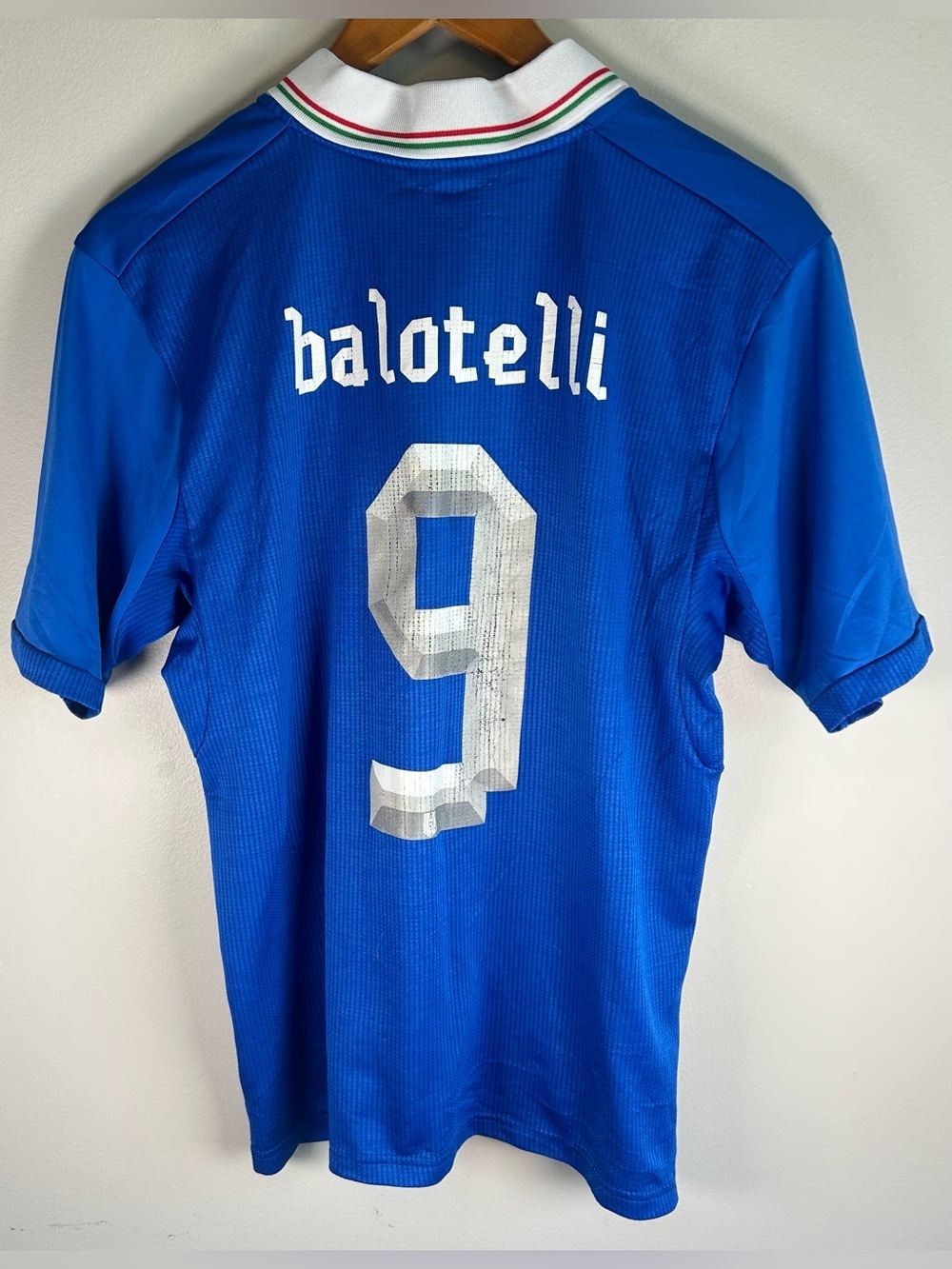 Vintage FIGC Italy Men’s Soccer Jersey L Balotelli #9 National Team Futbol Blue - Picture 5 of 12